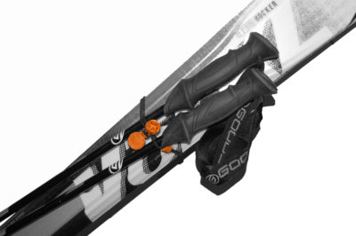 skis